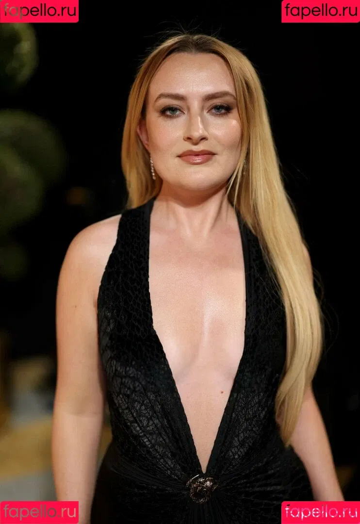 Amelia Dimoldenberg / ameliadimz / emilynudess Onlyfans Photo Gallery 