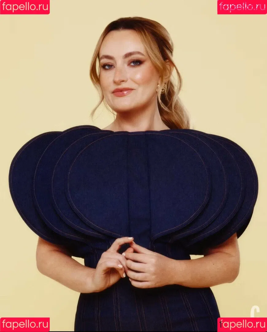 Amelia Dimoldenberg / ameliadimz / emilynudess Onlyfans Photo Gallery 