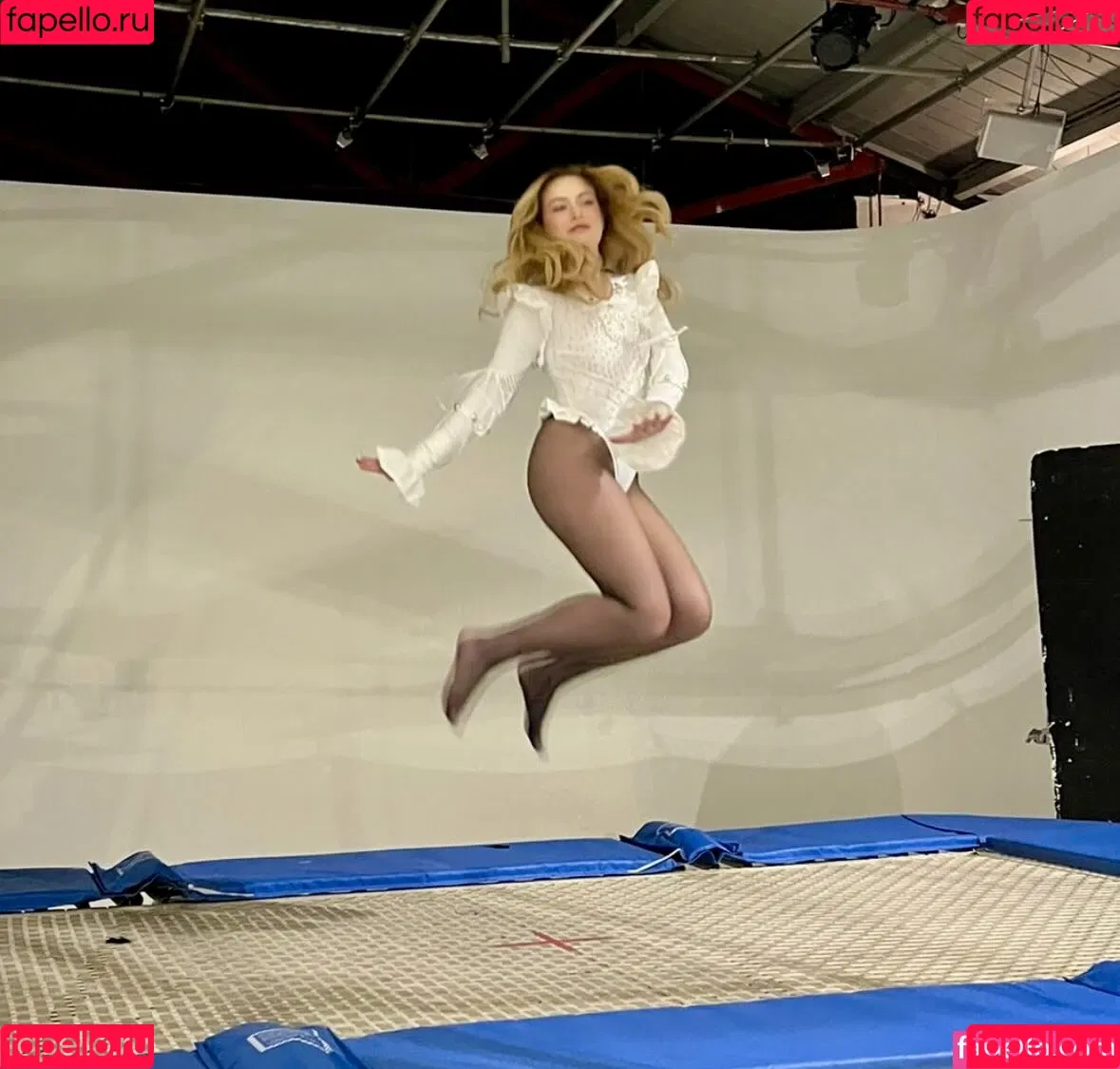 Amelia Dimoldenberg / ameliadimz / emilynudess Onlyfans Photo Gallery 