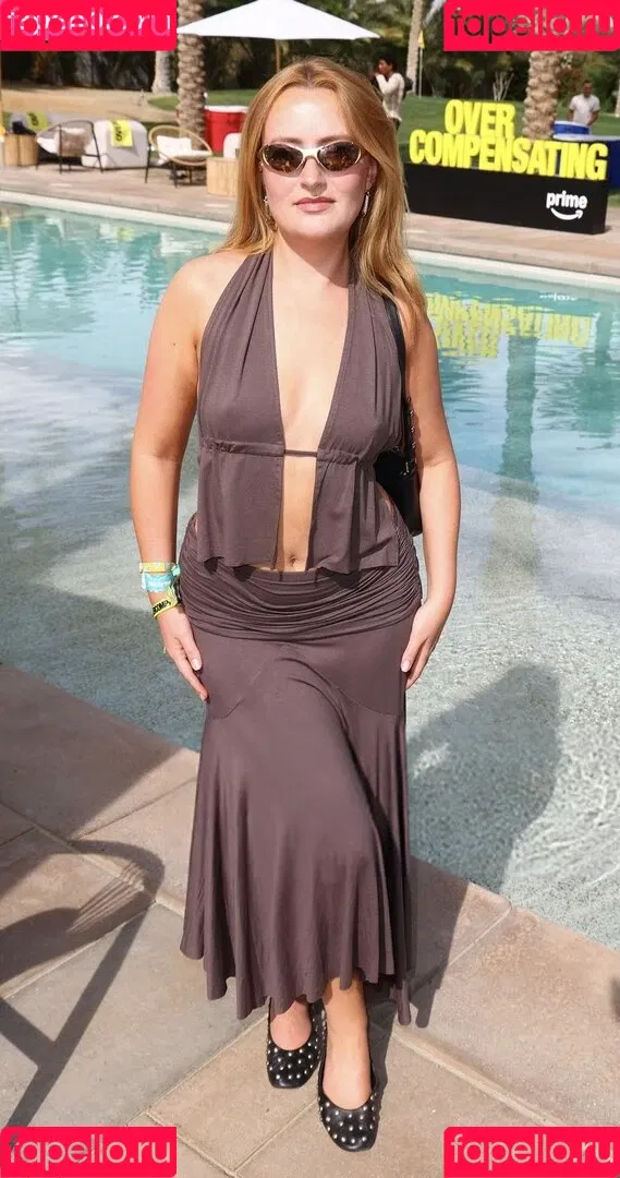 Amelia Dimoldenberg / ameliadimz / emilynudess Onlyfans Photo Gallery 