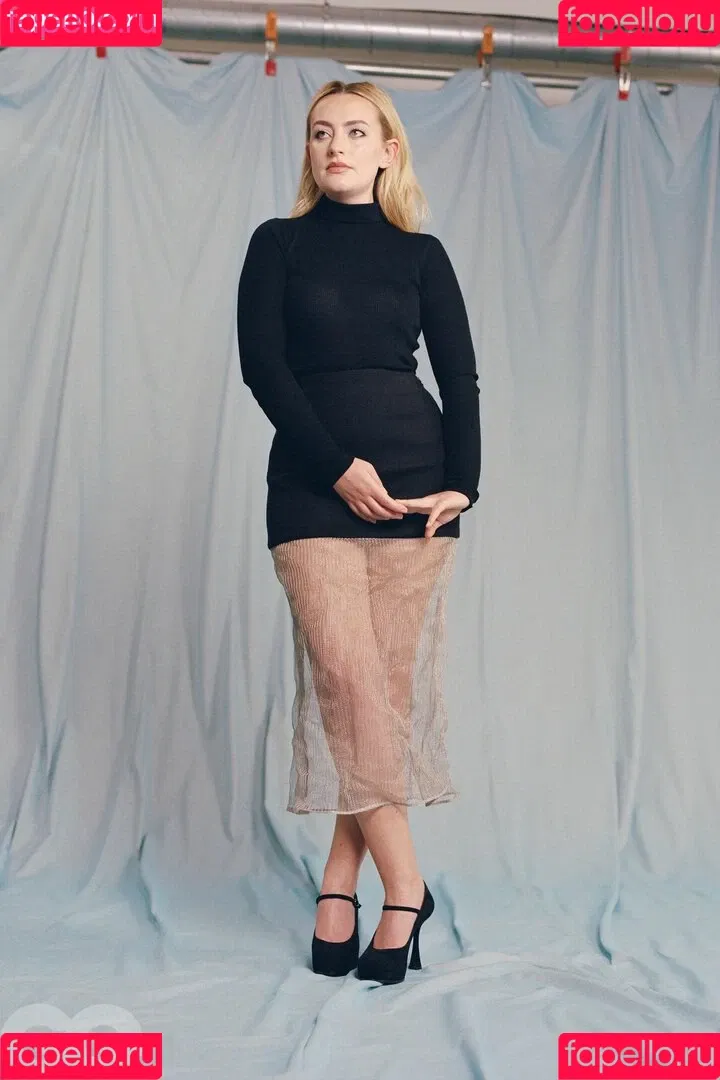 Amelia Dimoldenberg / ameliadimz / emilynudess Onlyfans Photo Gallery 