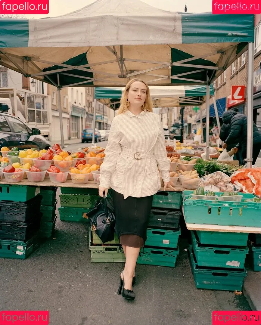 Amelia Dimoldenberg / ameliadimz / emilynudess Onlyfans Photo Gallery 