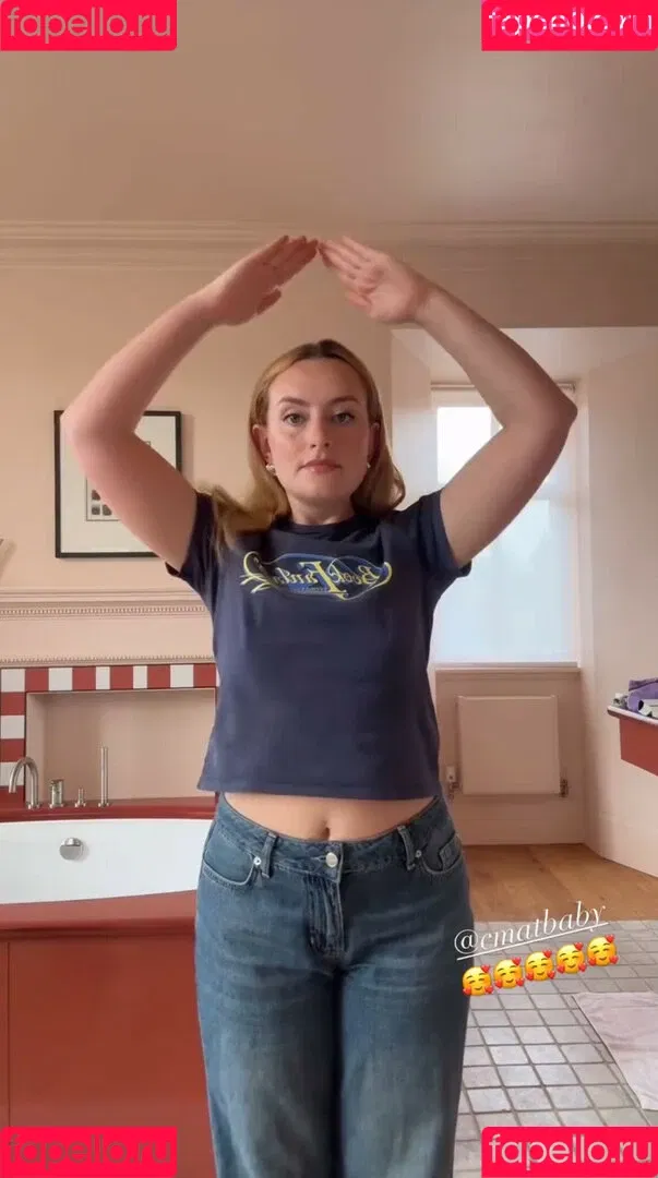 Amelia Dimoldenberg / ameliadimz / emilynudess Onlyfans Photo Gallery 