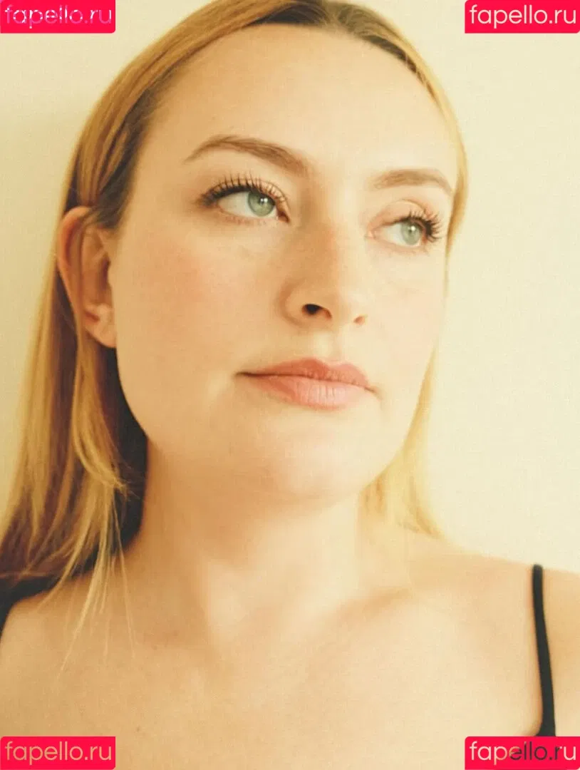 Amelia Dimoldenberg / ameliadimz / emilynudess Onlyfans Photo Gallery 