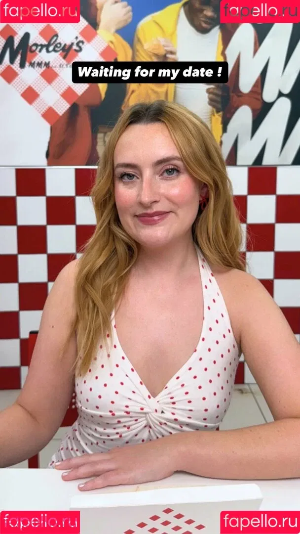 Amelia Dimoldenberg / ameliadimz / emilynudess Onlyfans Photo Gallery 