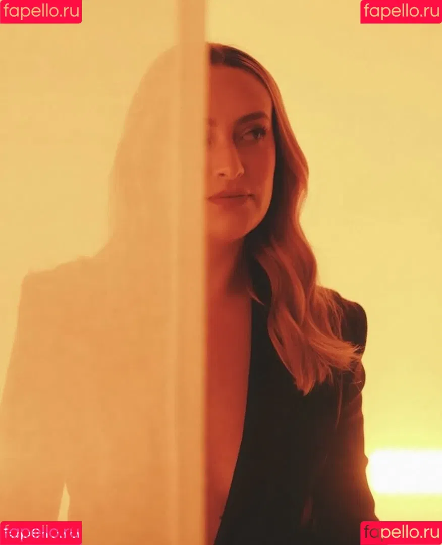 Amelia Dimoldenberg / ameliadimz / emilynudess Onlyfans Photo Gallery 