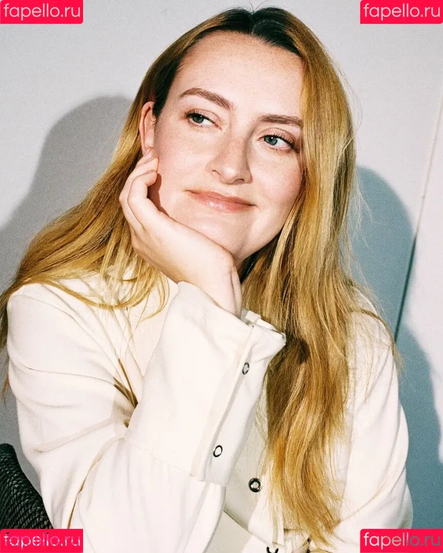 Amelia Dimoldenberg / ameliadimz / emilynudess Onlyfans Photo Gallery 