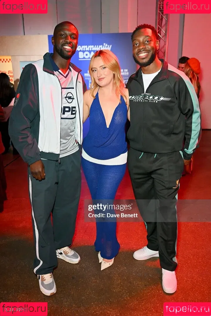 Amelia Dimoldenberg / ameliadimz / emilynudess Onlyfans Photo Gallery 