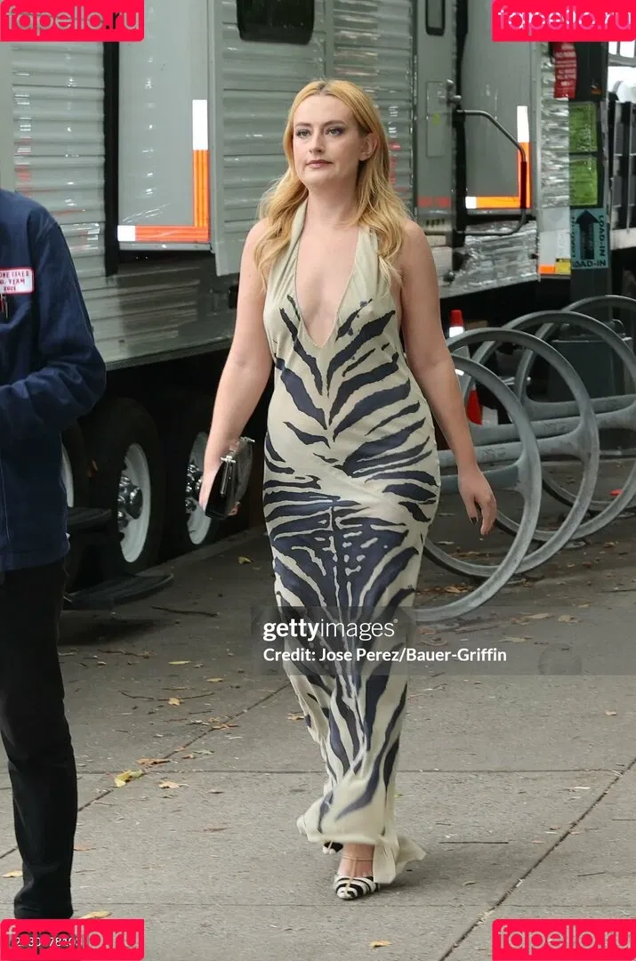 Amelia Dimoldenberg / ameliadimz / emilynudess Onlyfans Photo Gallery 