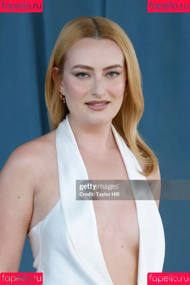 Amelia Dimoldenberg / ameliadimz / emilynudess Onlyfans Photo Gallery 