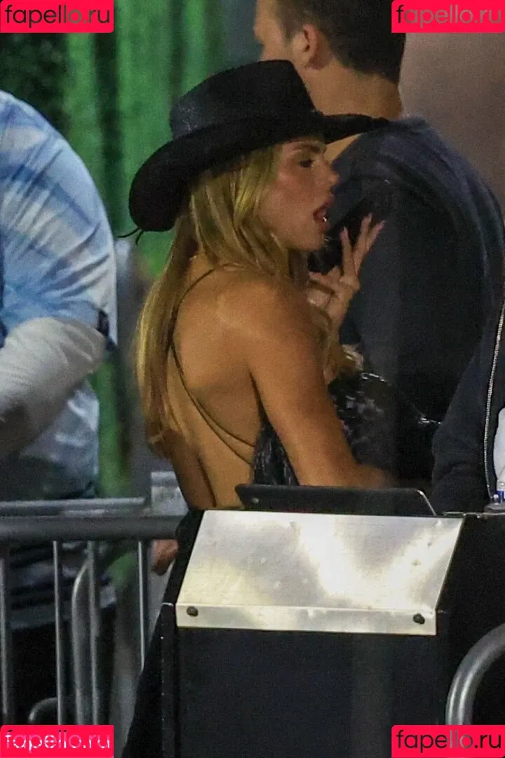 Brooks Nader / brooksnader Onlyfans Photo Gallery 