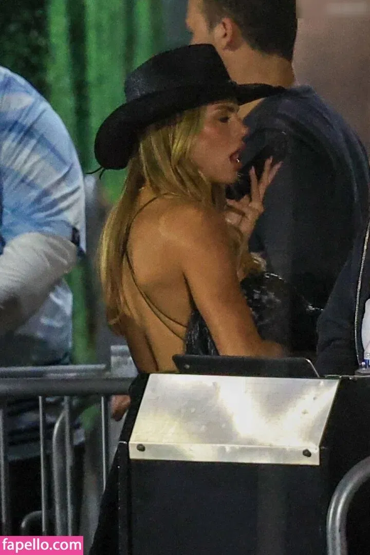 Brooks Nader / brooksnader Onlyfans Photo Gallery 