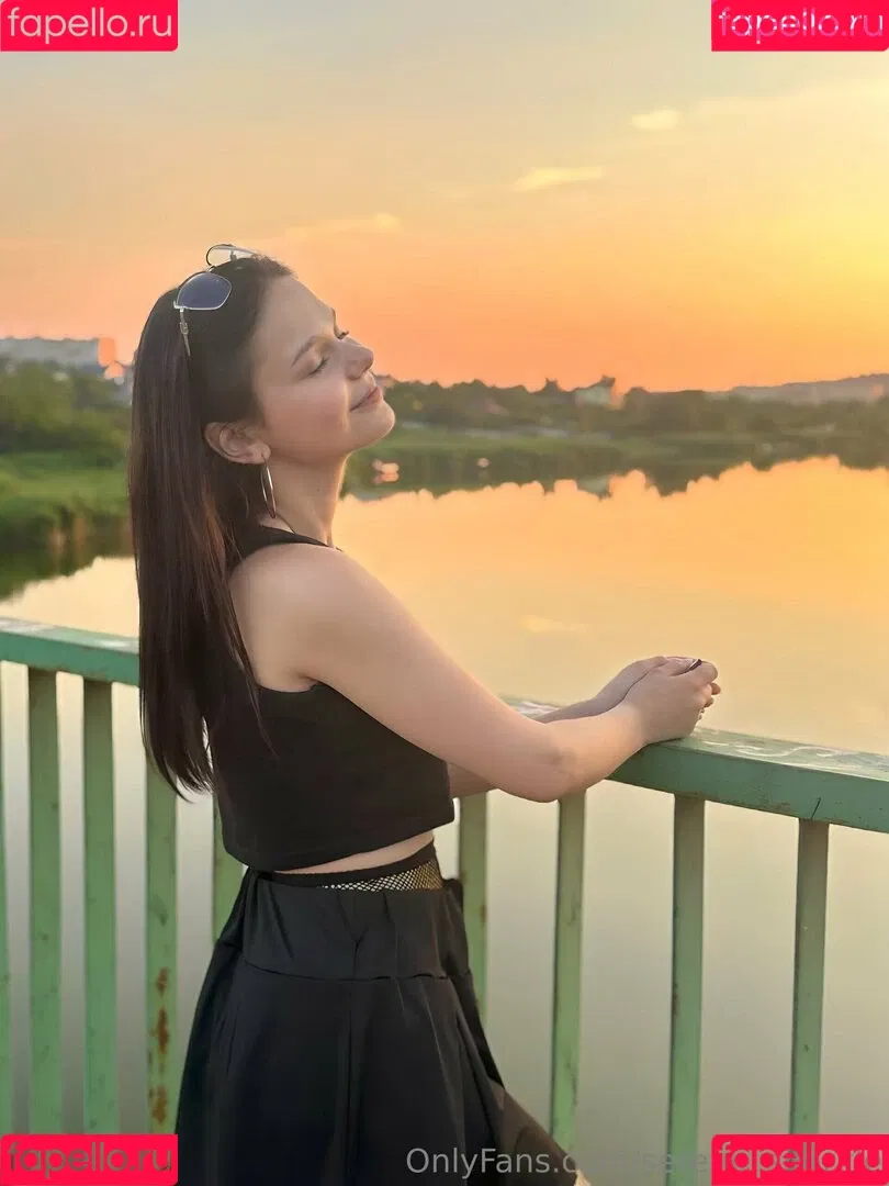 Serene Sparkle / serene_sparkle / serene_sparkle__ Onlyfans Photo Gallery 