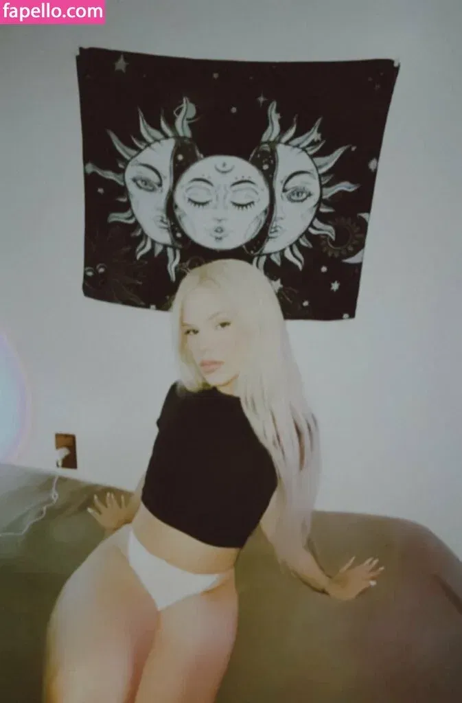 Maiafeel / https: Onlyfans Photo Gallery 