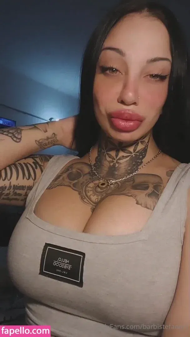 barbistefania1 / volveracaminar Onlyfans Photo Gallery 