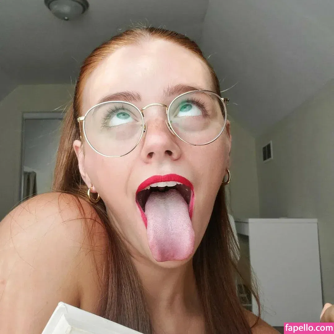 Ashley Greene / ashendeavorss Onlyfans Photo Gallery 