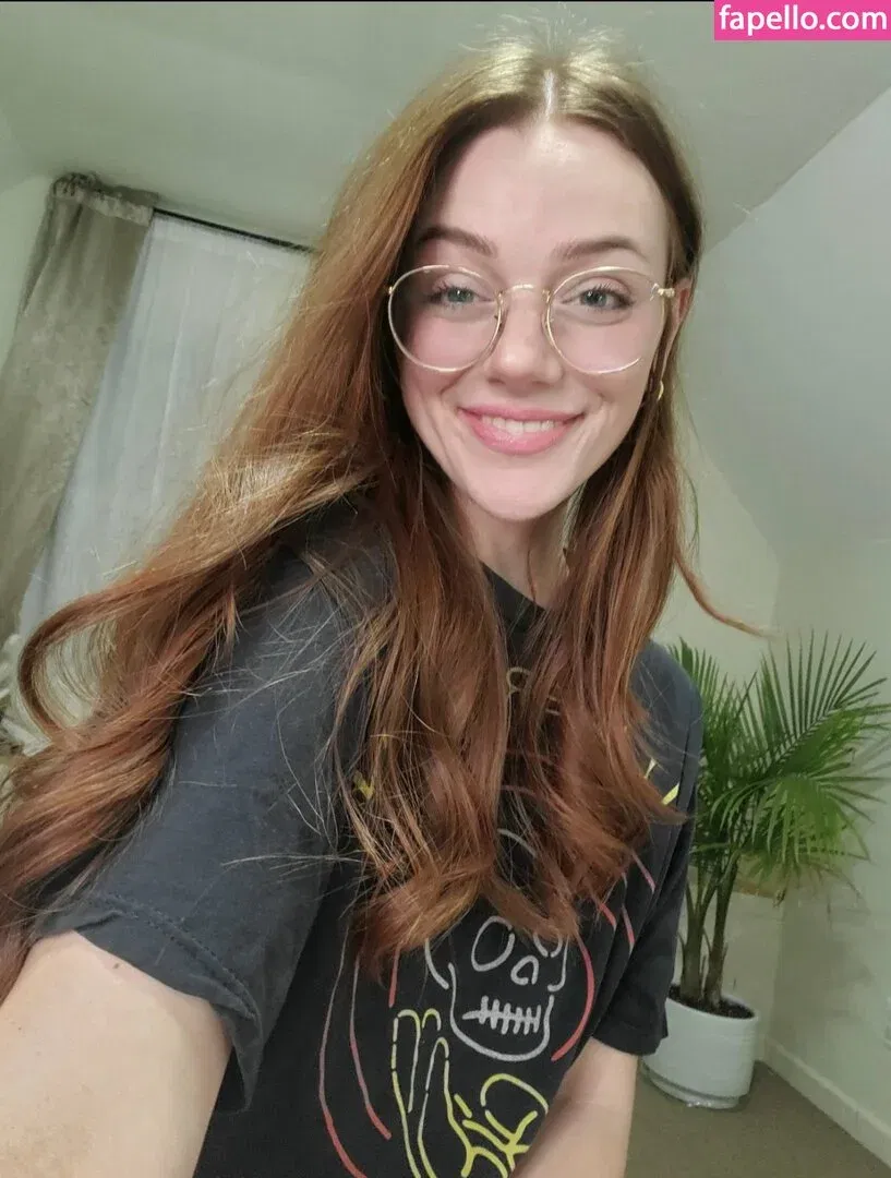 Ashley Greene / ashendeavorss Onlyfans Photo Gallery 