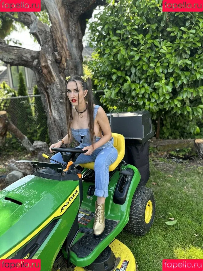 Piper Blush / PiperBlush / https: / piperblush_ Onlyfans Photo Gallery 