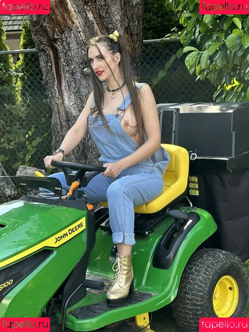 Piper Blush / PiperBlush / https: / piperblush_ Onlyfans Photo Gallery 