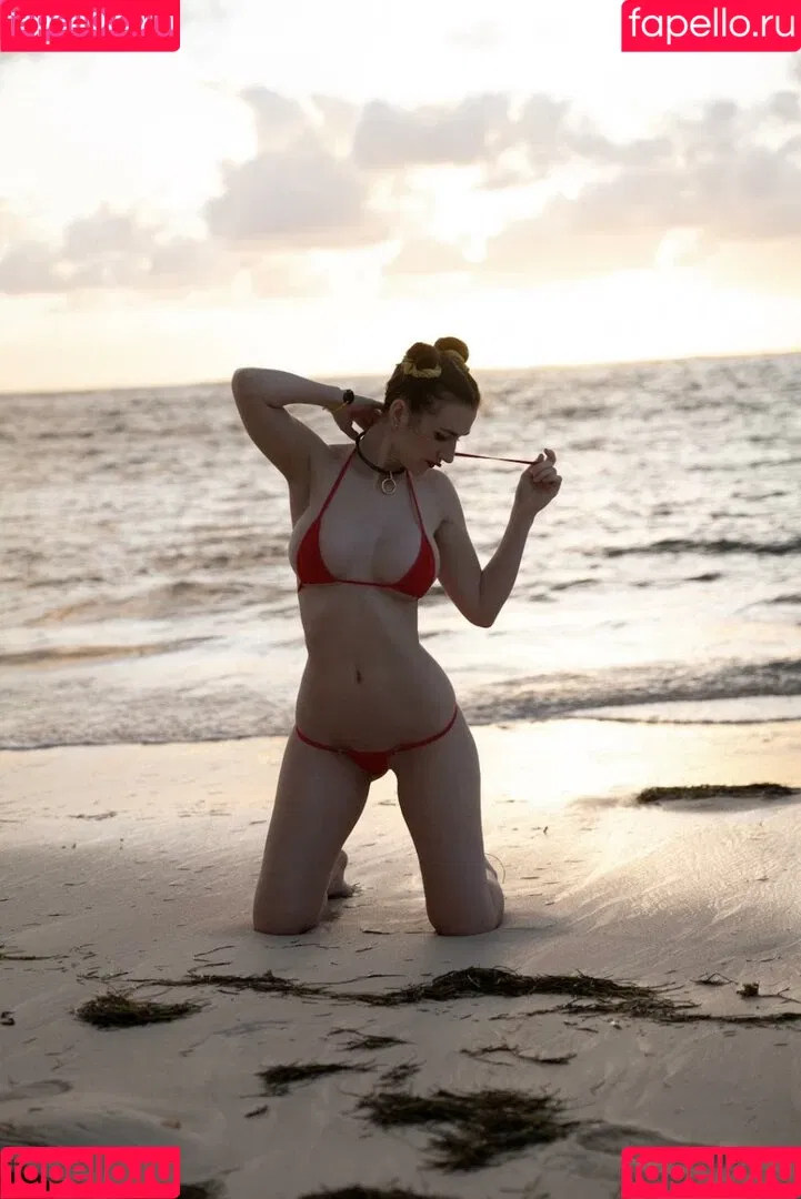 Piper Blush / PiperBlush / https: / piperblush_ Onlyfans Photo Gallery 