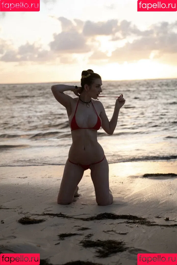 Piper Blush / PiperBlush / https: / piperblush_ Onlyfans Photo Gallery 