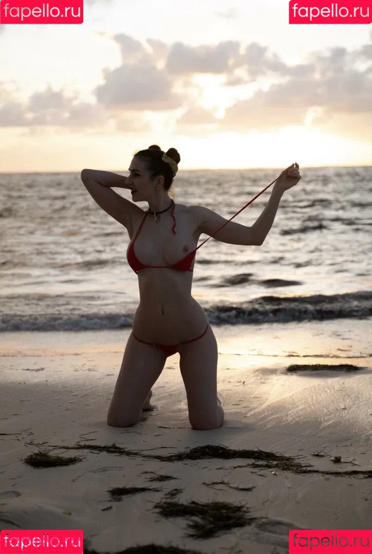 Piper Blush / PiperBlush / https: / piperblush_ Onlyfans Photo Gallery 