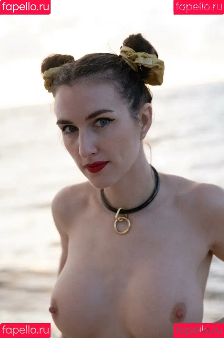 Piper Blush / PiperBlush / https: / piperblush_ Onlyfans Photo Gallery 