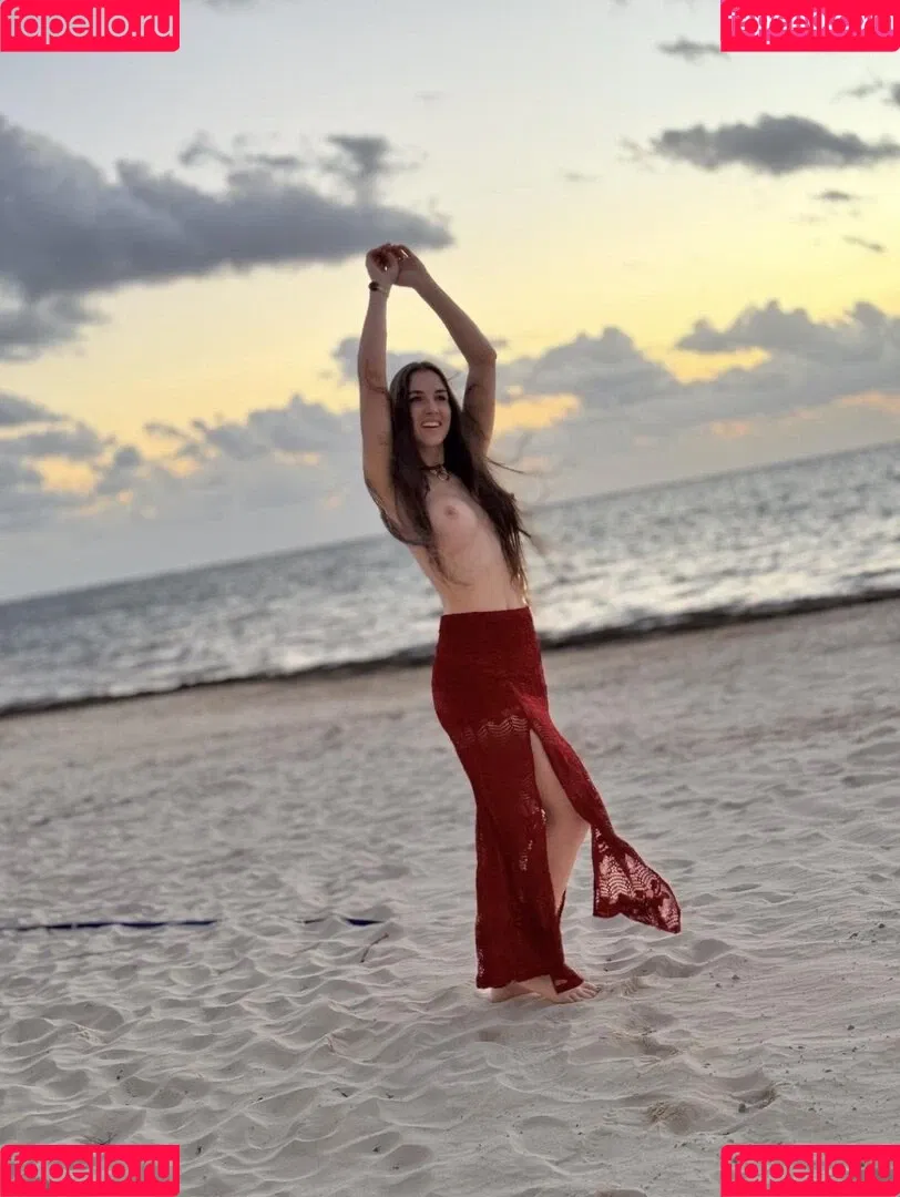 Piper Blush / PiperBlush / https: / piperblush_ Onlyfans Photo Gallery 