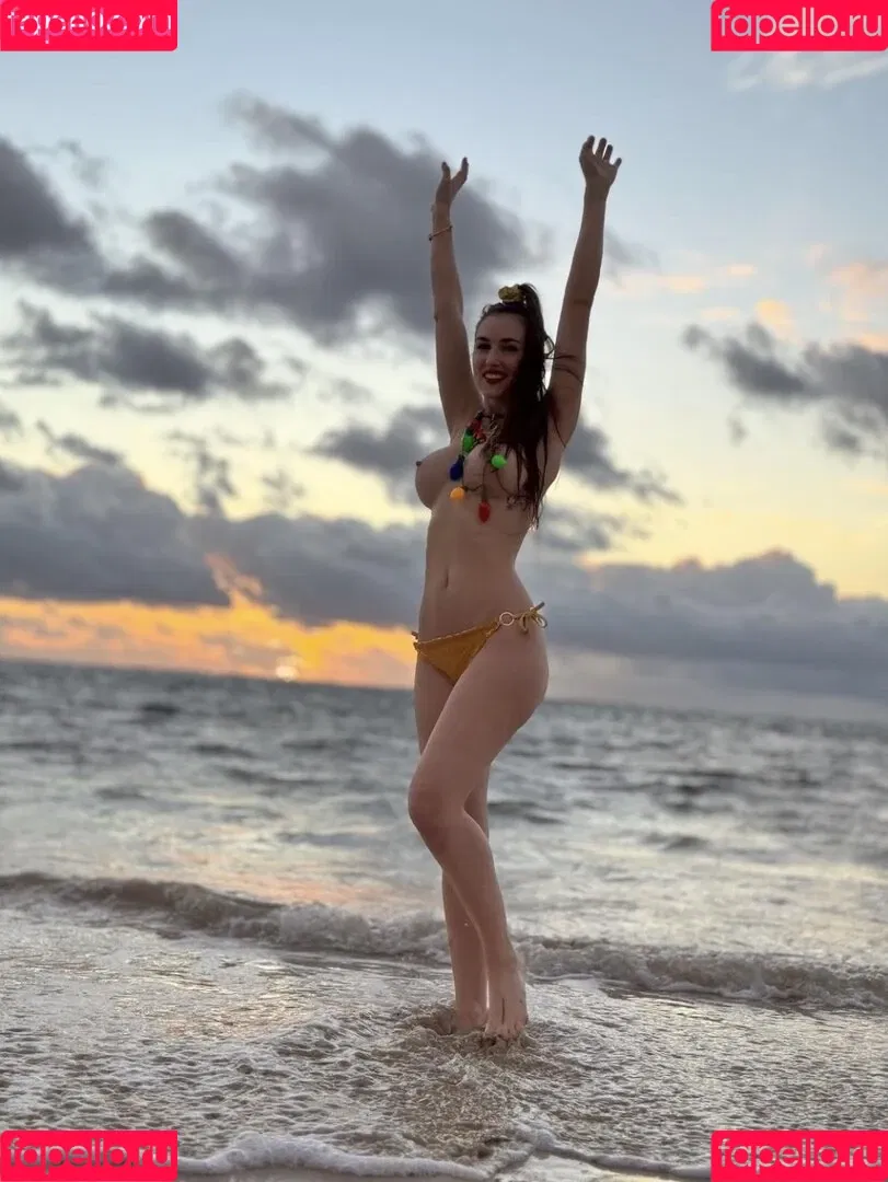 Piper Blush / PiperBlush / https: / piperblush_ Onlyfans Photo Gallery 