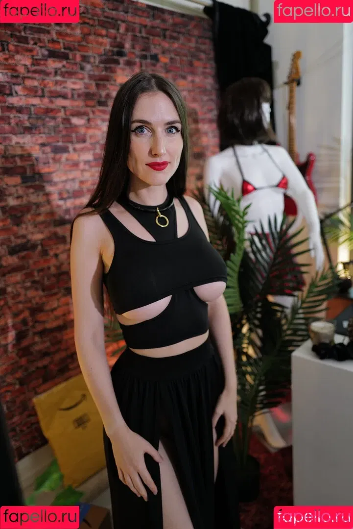 Piper Blush / PiperBlush / https: / piperblush_ Onlyfans Photo Gallery 