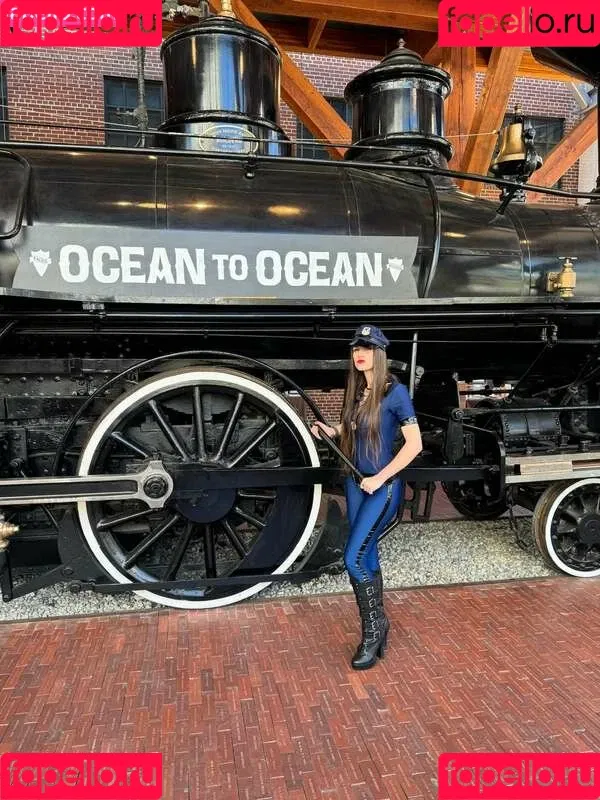 Piper Blush / PiperBlush / https: / piperblush_ Onlyfans Photo Gallery 