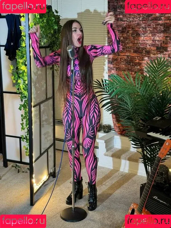 Piper Blush / PiperBlush / https: / piperblush_ Onlyfans Photo Gallery 