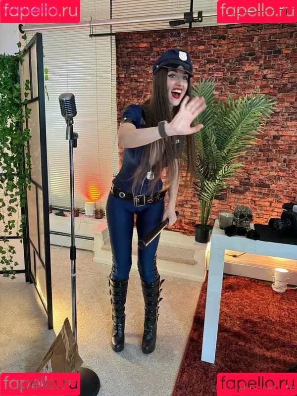 Piper Blush / PiperBlush / https: / piperblush_ Onlyfans Photo Gallery 