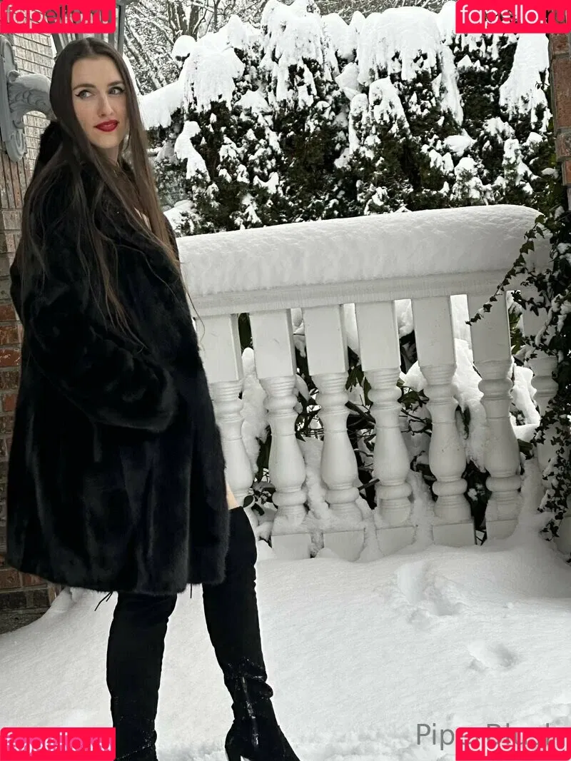 Piper Blush / PiperBlush / https: / piperblush_ Onlyfans Photo Gallery 