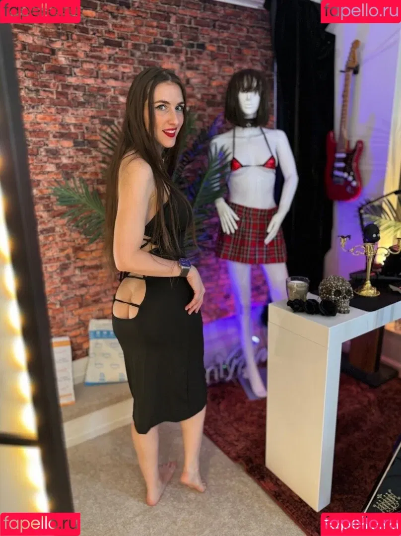 Piper Blush / PiperBlush / https: / piperblush_ Onlyfans Photo Gallery 