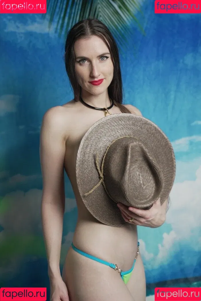 Piper Blush / PiperBlush / https: / piperblush_ Onlyfans Photo Gallery 