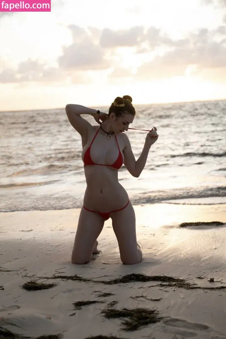 Piper Blush / PiperBlush / https: / piperblush_ Onlyfans Photo Gallery 