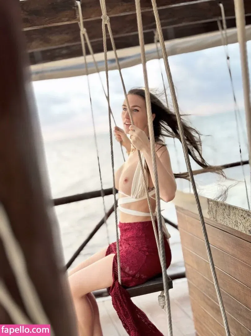 Piper Blush / PiperBlush / https: / piperblush_ Onlyfans Photo Gallery 