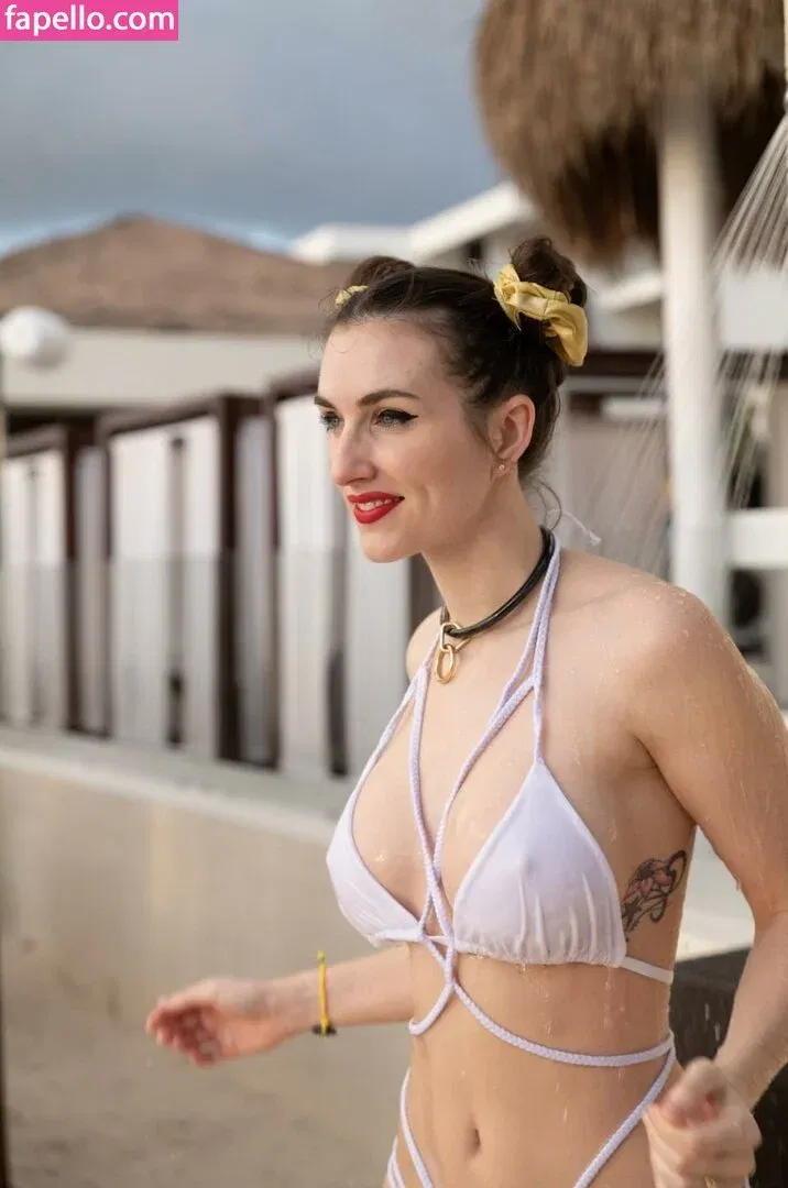 Piper Blush / PiperBlush / https: / piperblush_ Onlyfans Photo Gallery 