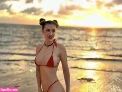 Piper Blush / PiperBlush / https: / piperblush_ Onlyfans Photo Gallery 