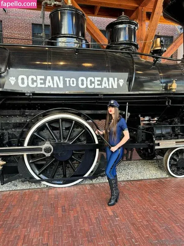 Piper Blush / PiperBlush / https: / piperblush_ Onlyfans Photo Gallery 