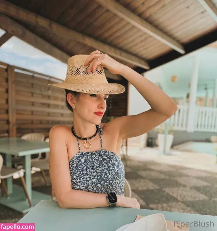 Piper Blush / PiperBlush / https: / piperblush_ Onlyfans Photo Gallery 