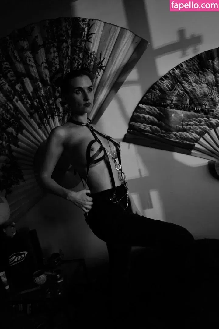 Piper Blush / PiperBlush / https: / piperblush_ Onlyfans Photo Gallery 