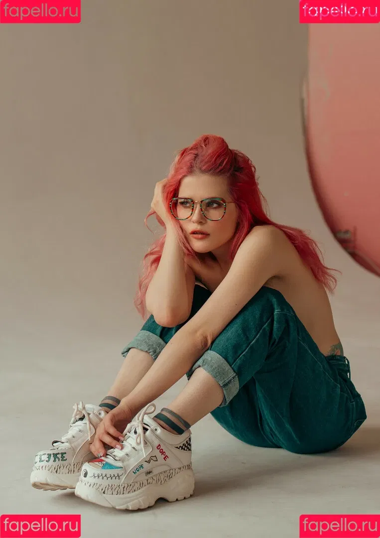 Di Simon / brittanysimon / disimondi Onlyfans Photo Gallery 