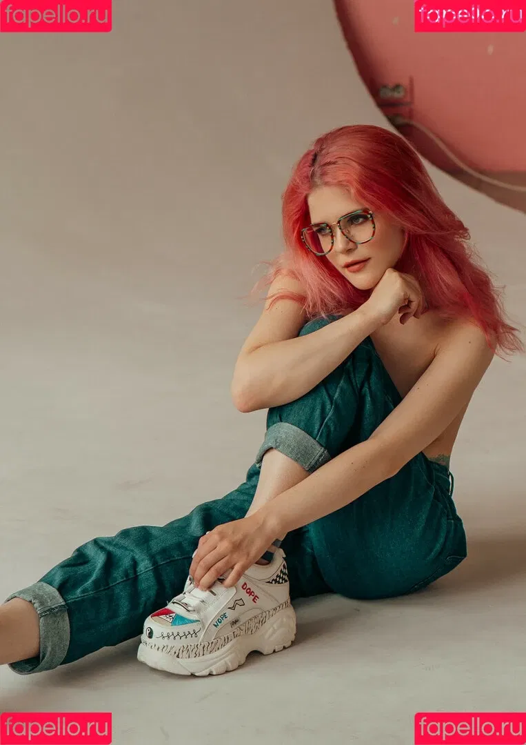 Di Simon / brittanysimon / disimondi Onlyfans Photo Gallery 