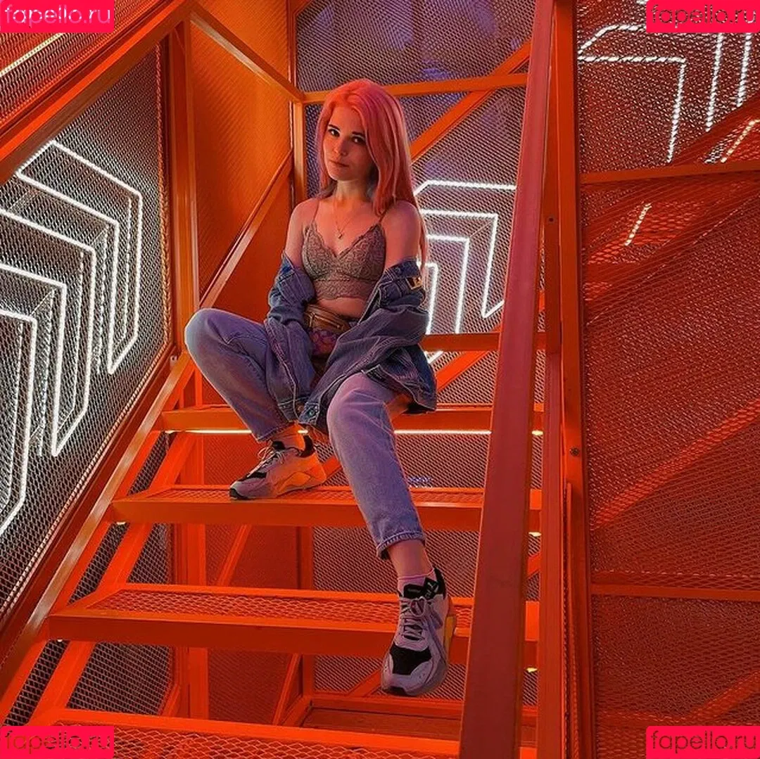 Di Simon / brittanysimon / disimondi Onlyfans Photo Gallery 