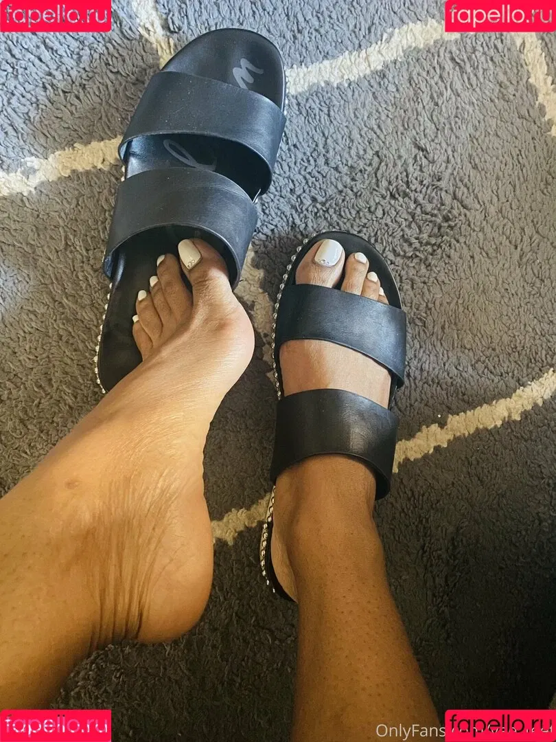reel / vee_feet Onlyfans Photo Gallery 