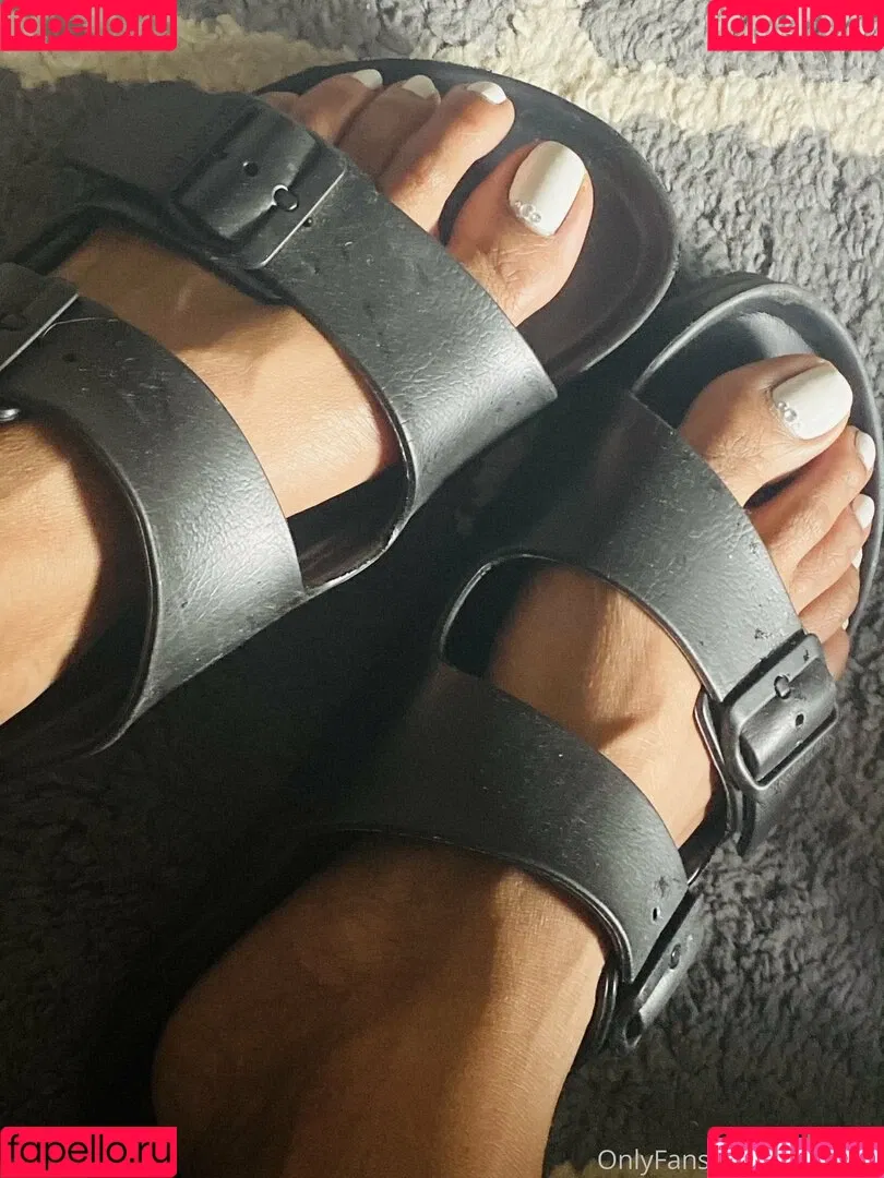 reel / vee_feet Onlyfans Photo Gallery 