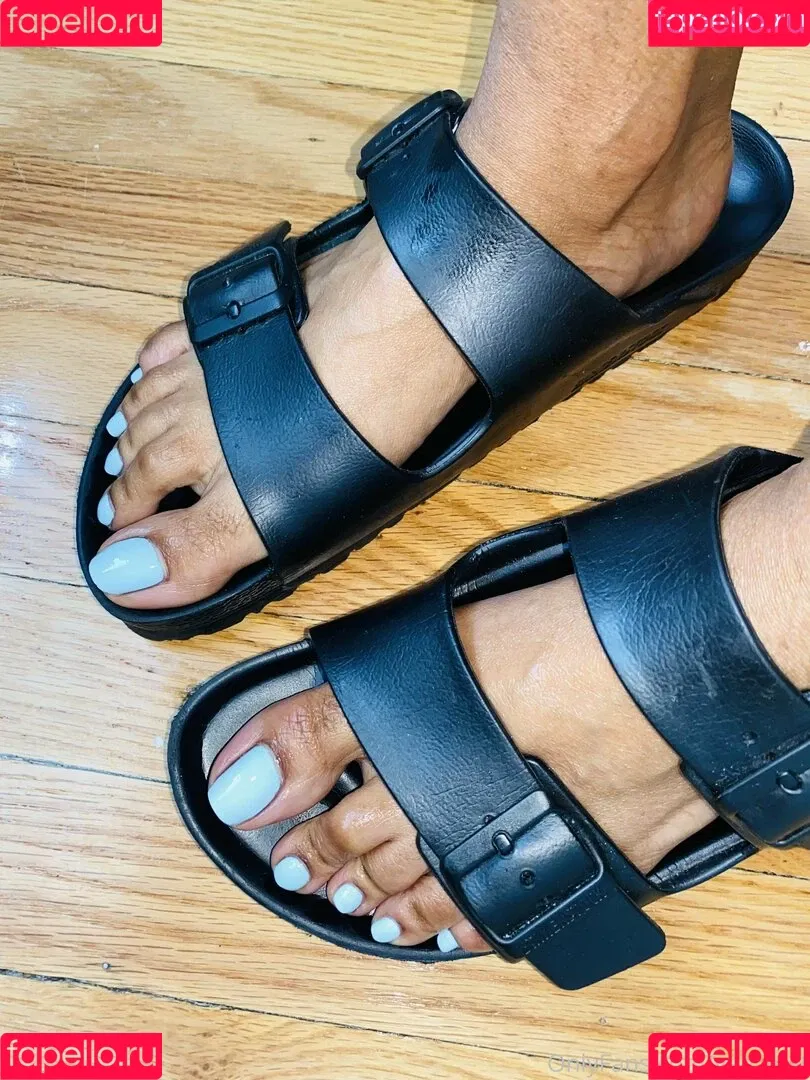 reel / vee_feet Onlyfans Photo Gallery 