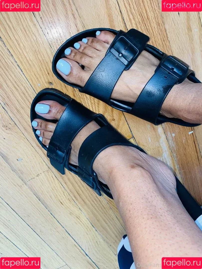 reel / vee_feet Onlyfans Photo Gallery 